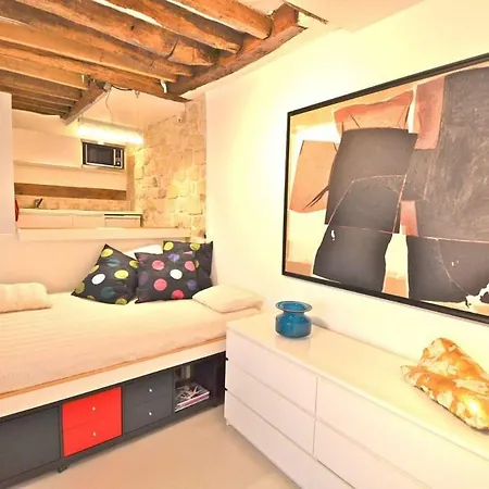 Gallery Apartment *