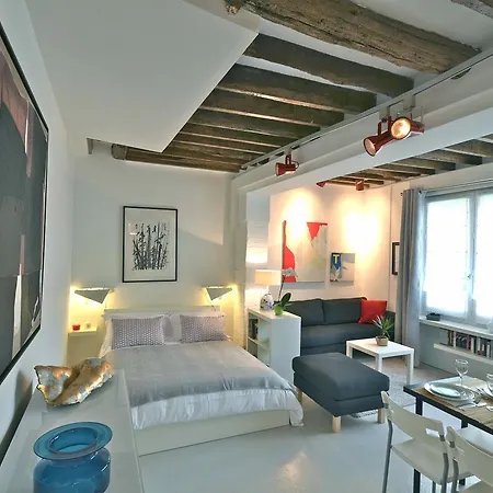 Gallery Apartment